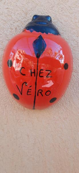 CHEZ VERO - Chambre d'hôte privée - proche Cassis Ste Baume Marseille - parking -